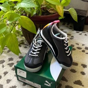 Never worn puma size 8